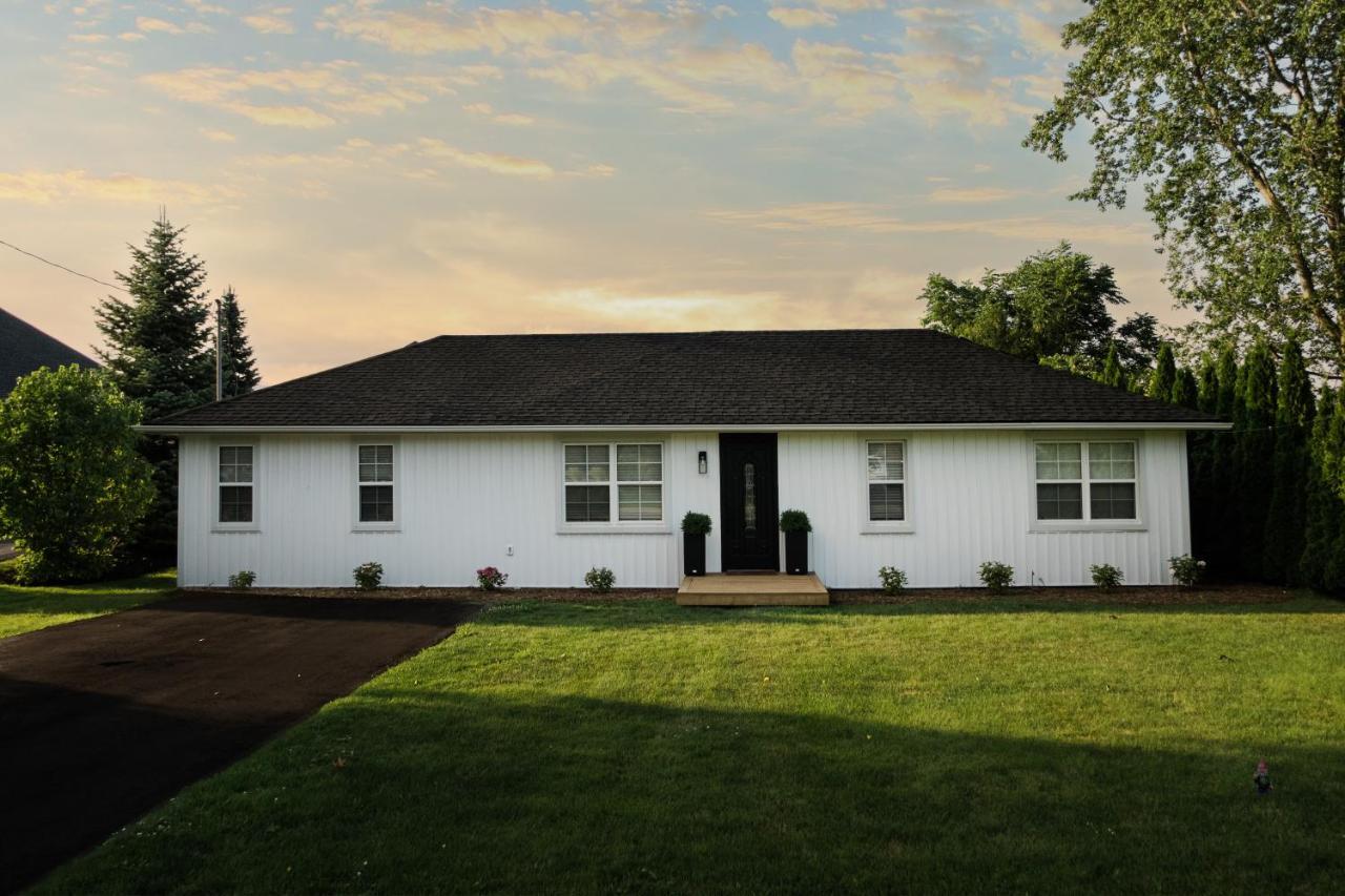 فيلا The Little White Haus Niagara-on-the-Lake المظهر الخارجي الصورة